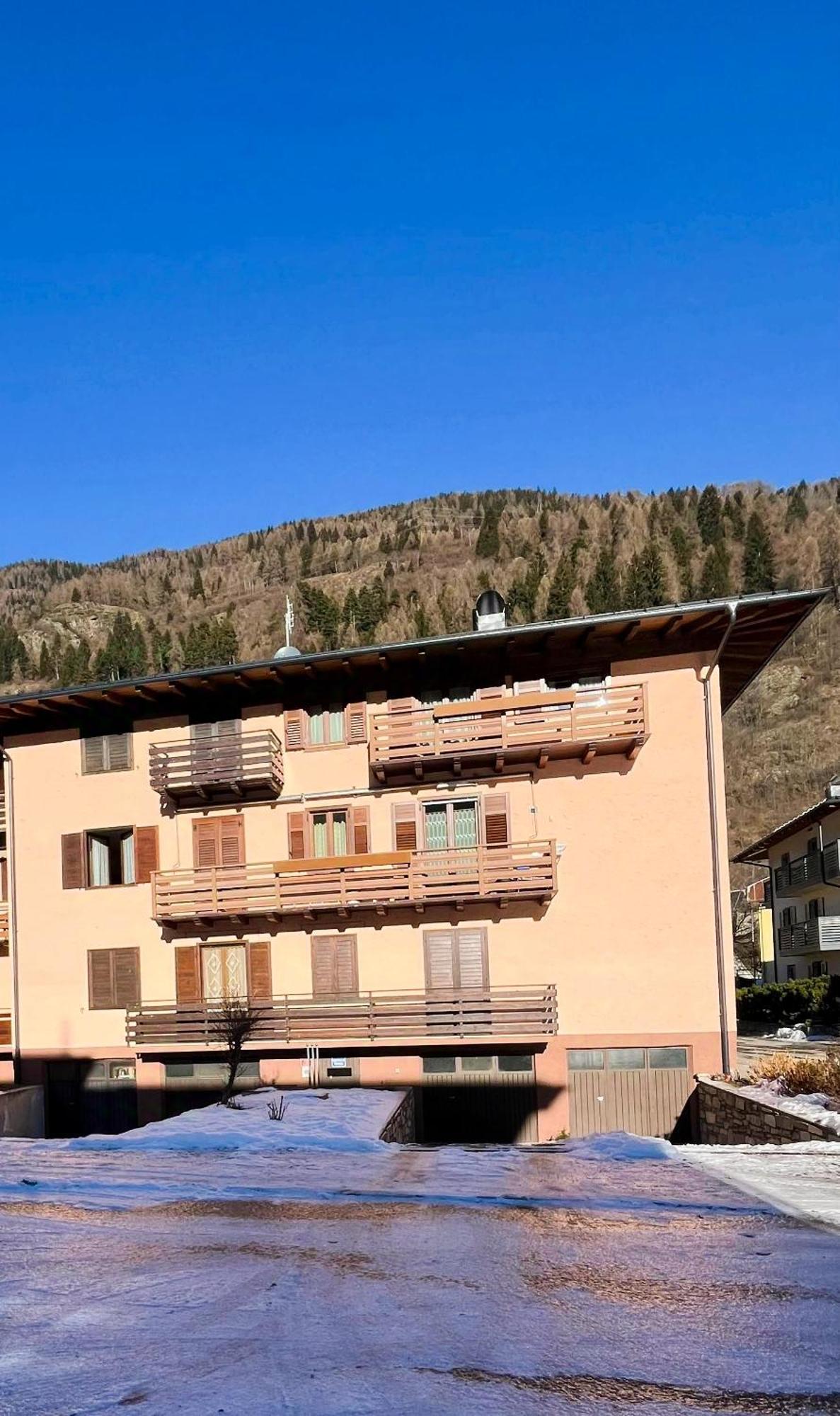 Appartamento Caprioli Pellizzano Exteriör bild